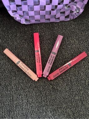 Plumping Glossy Lip Balm - Pink & Mauve Shades b-pure